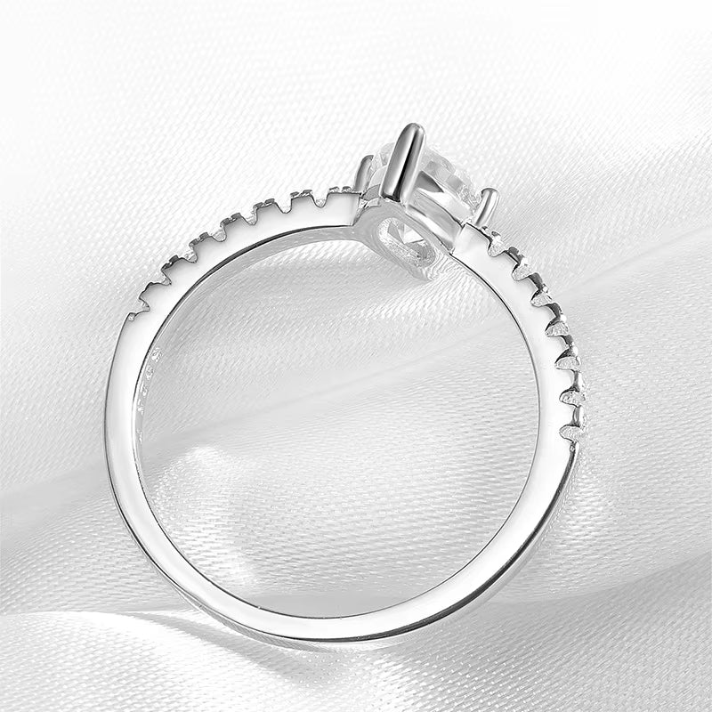 Anillo con cresta estelar