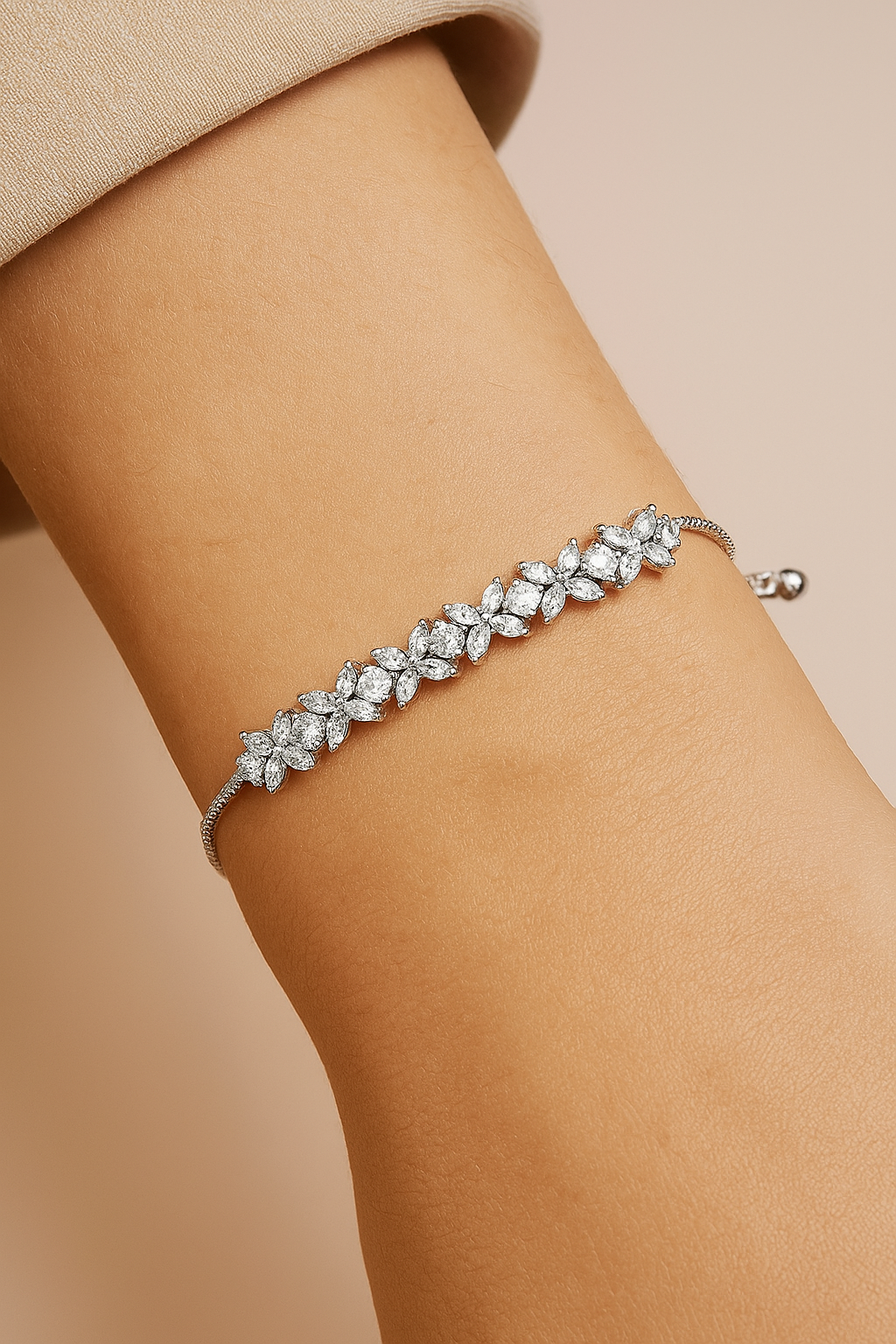 Flower Fluorescence Bracelet