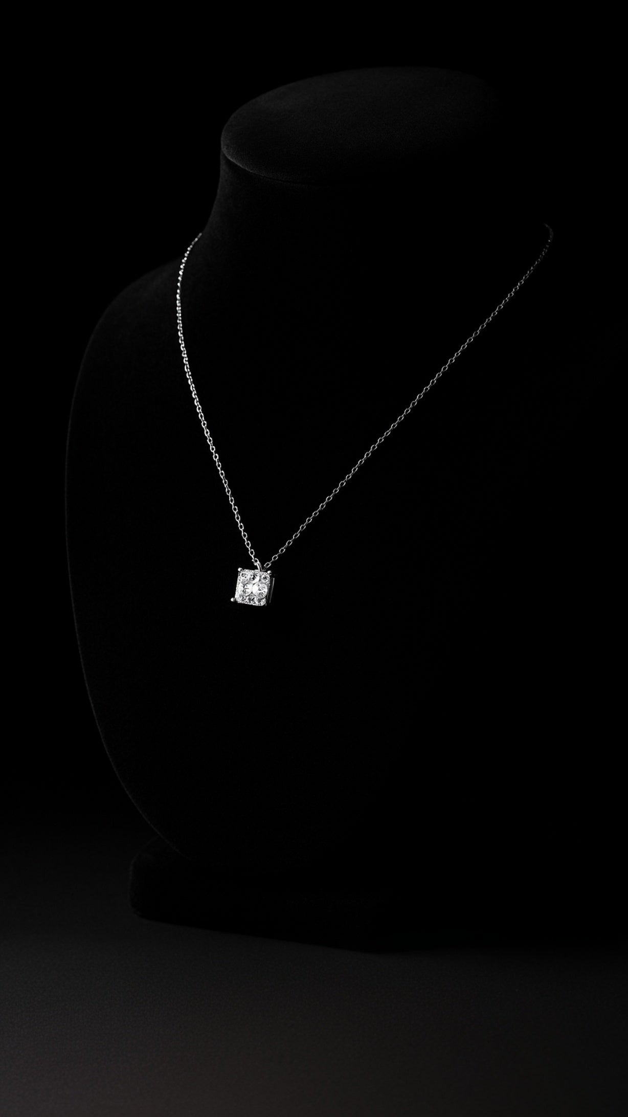 Exclusive Allure Necklace