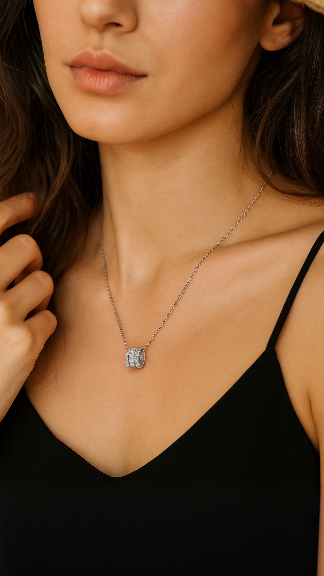 Sparkles Intertwined Necklace