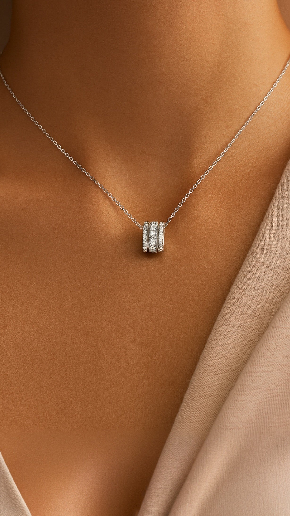 Sparkles Intertwined Necklace