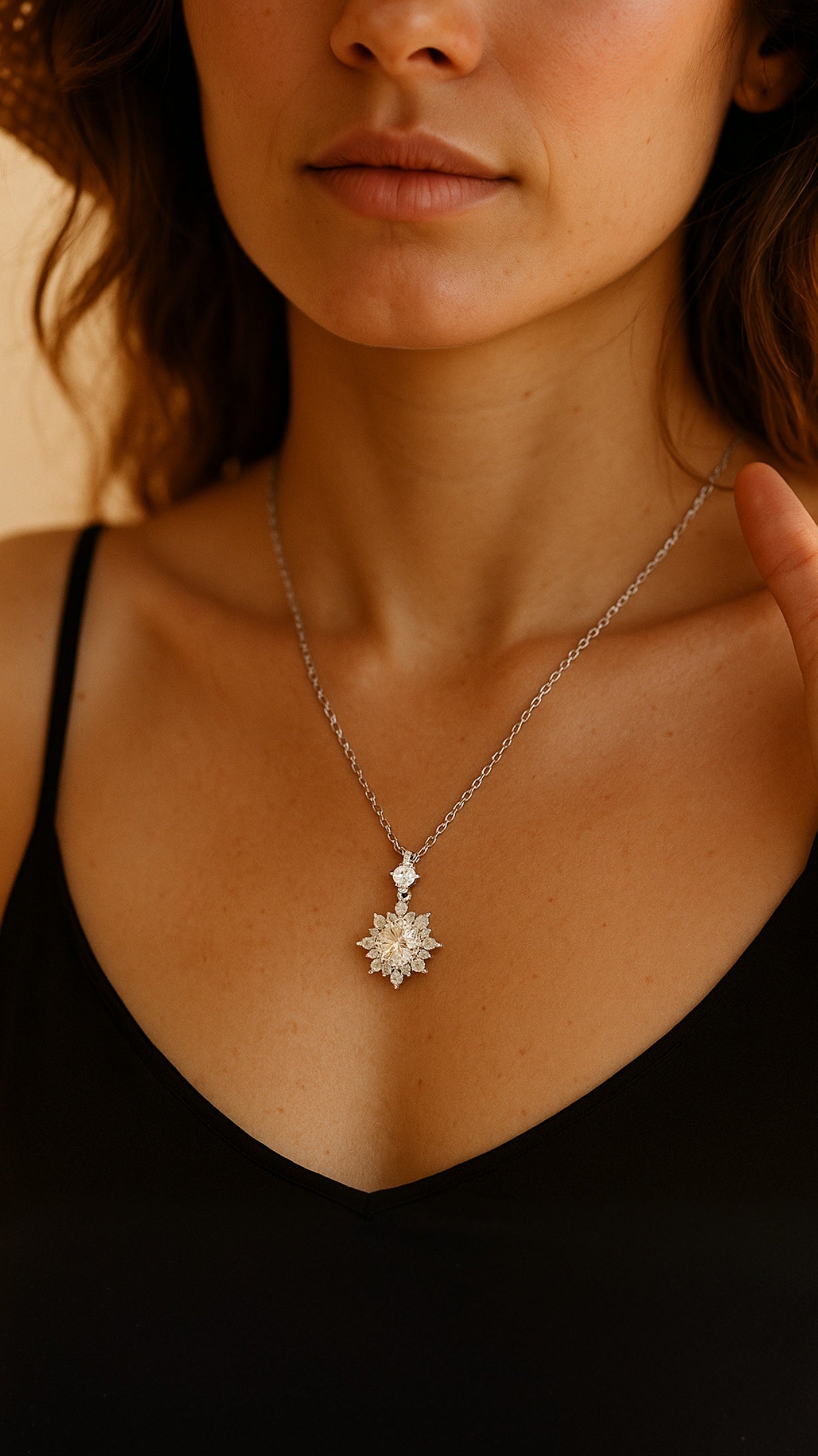 Sparkling Glamour Necklace