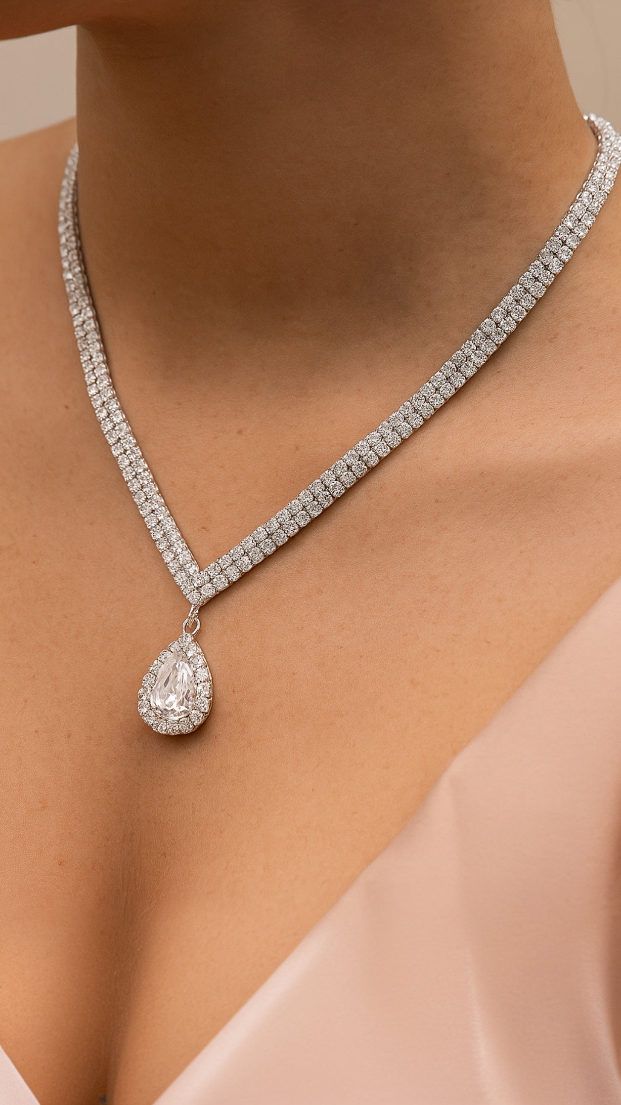Brilliant Edge Necklace