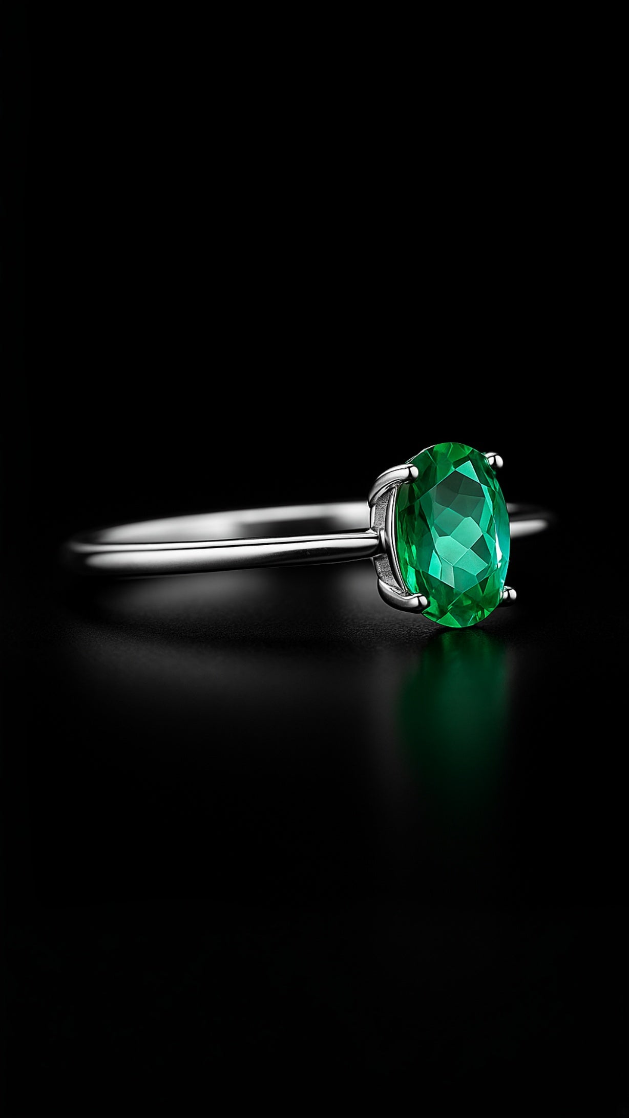 Lush Emerald Ring