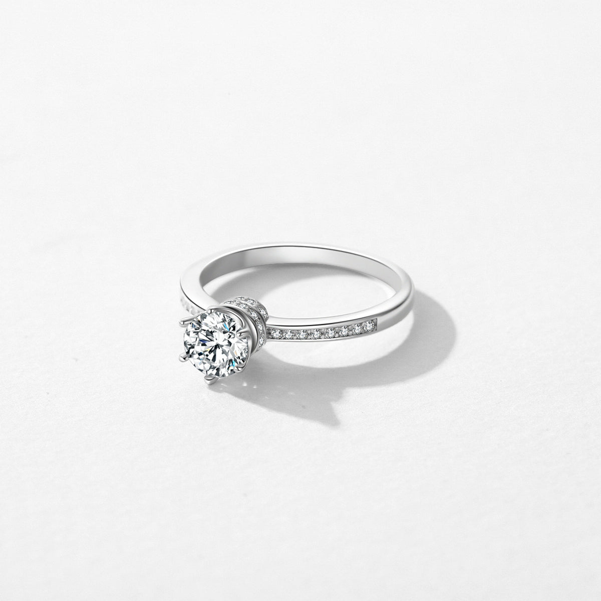 Gleaming Jewel Ring - Diamoray