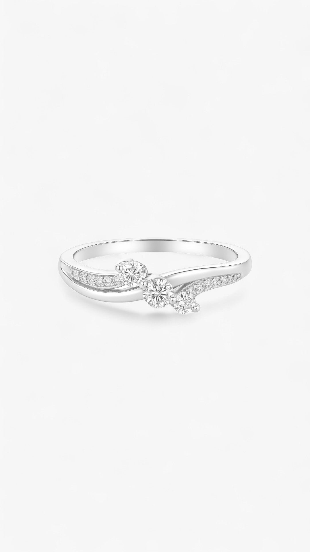 Glistening Grandeur Ring