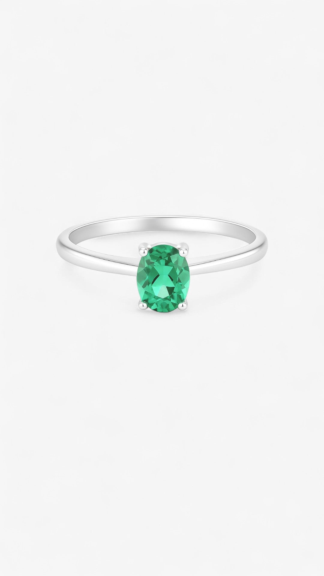Lush Emerald Ring