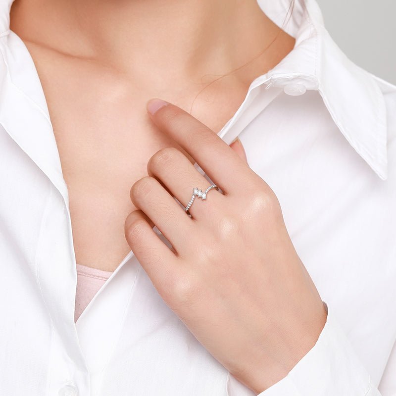 Royal Regalia Ring - Diamoray