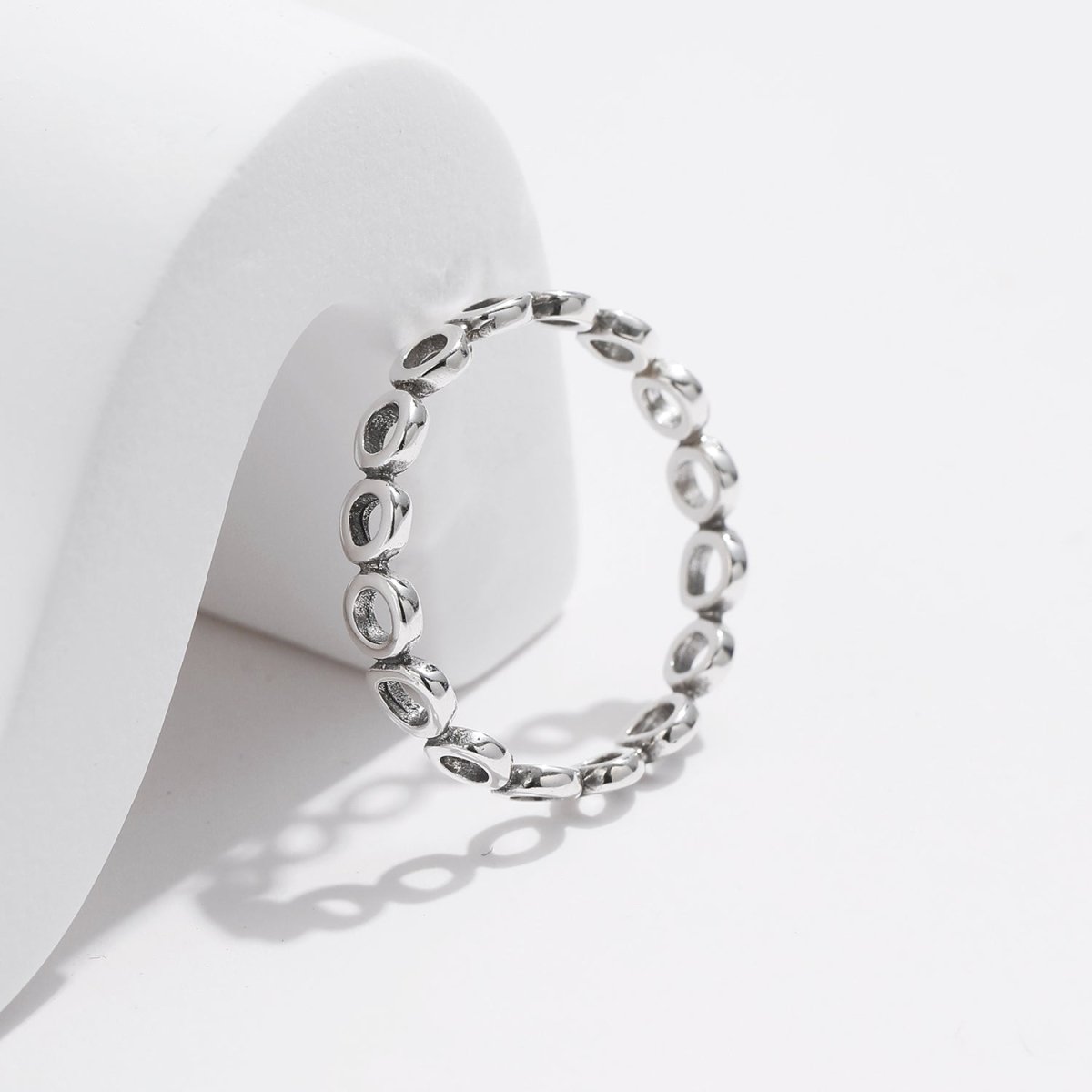 Zenith Circle Ring - Diamoray