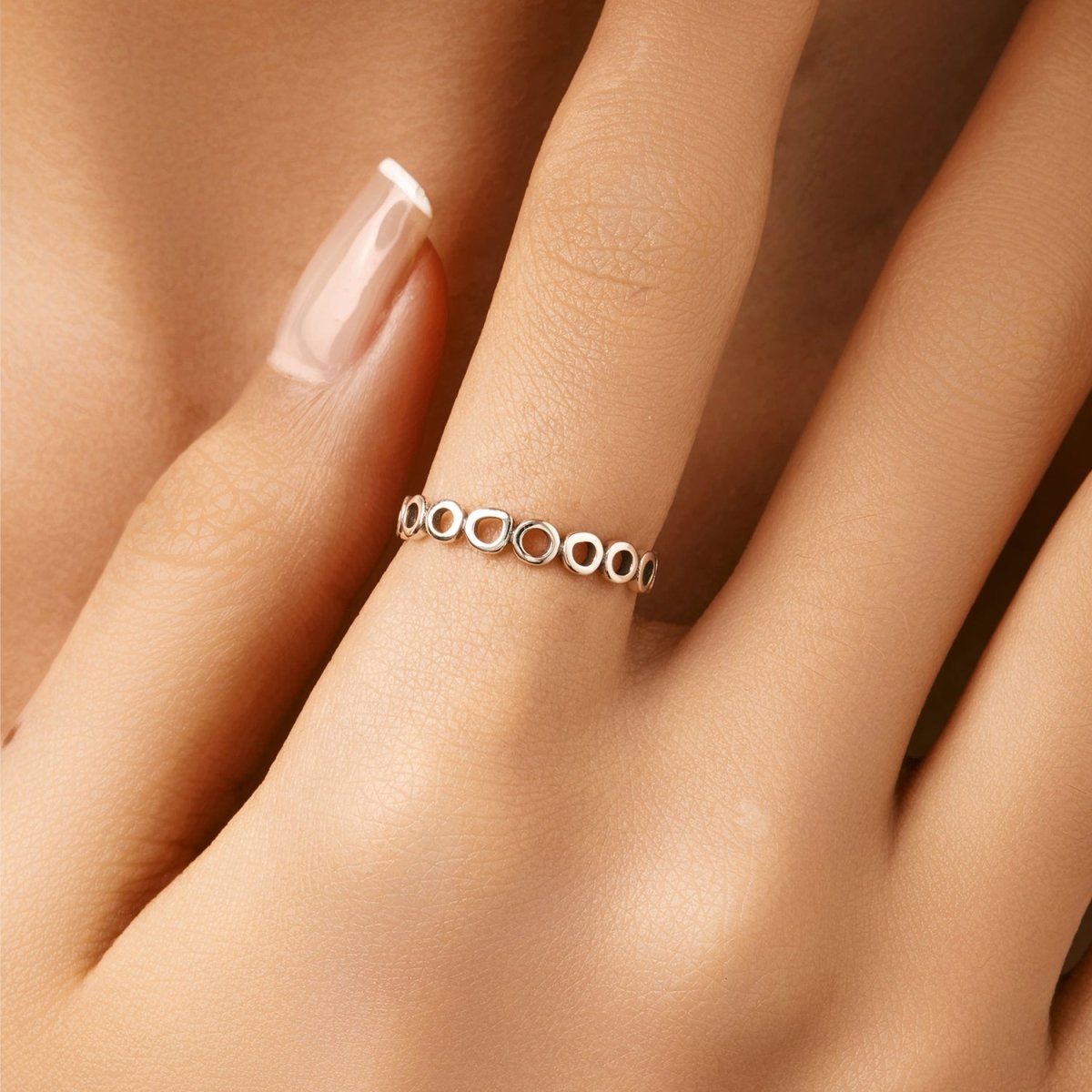 Zenith Circle Ring - Diamoray