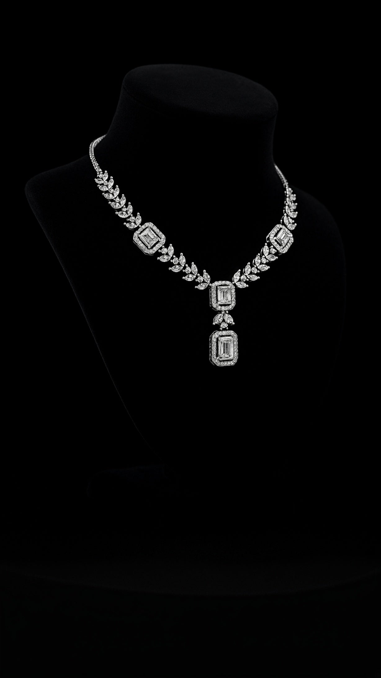 Lustre Royale Necklace