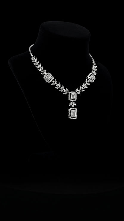 Lustre Royale Necklace