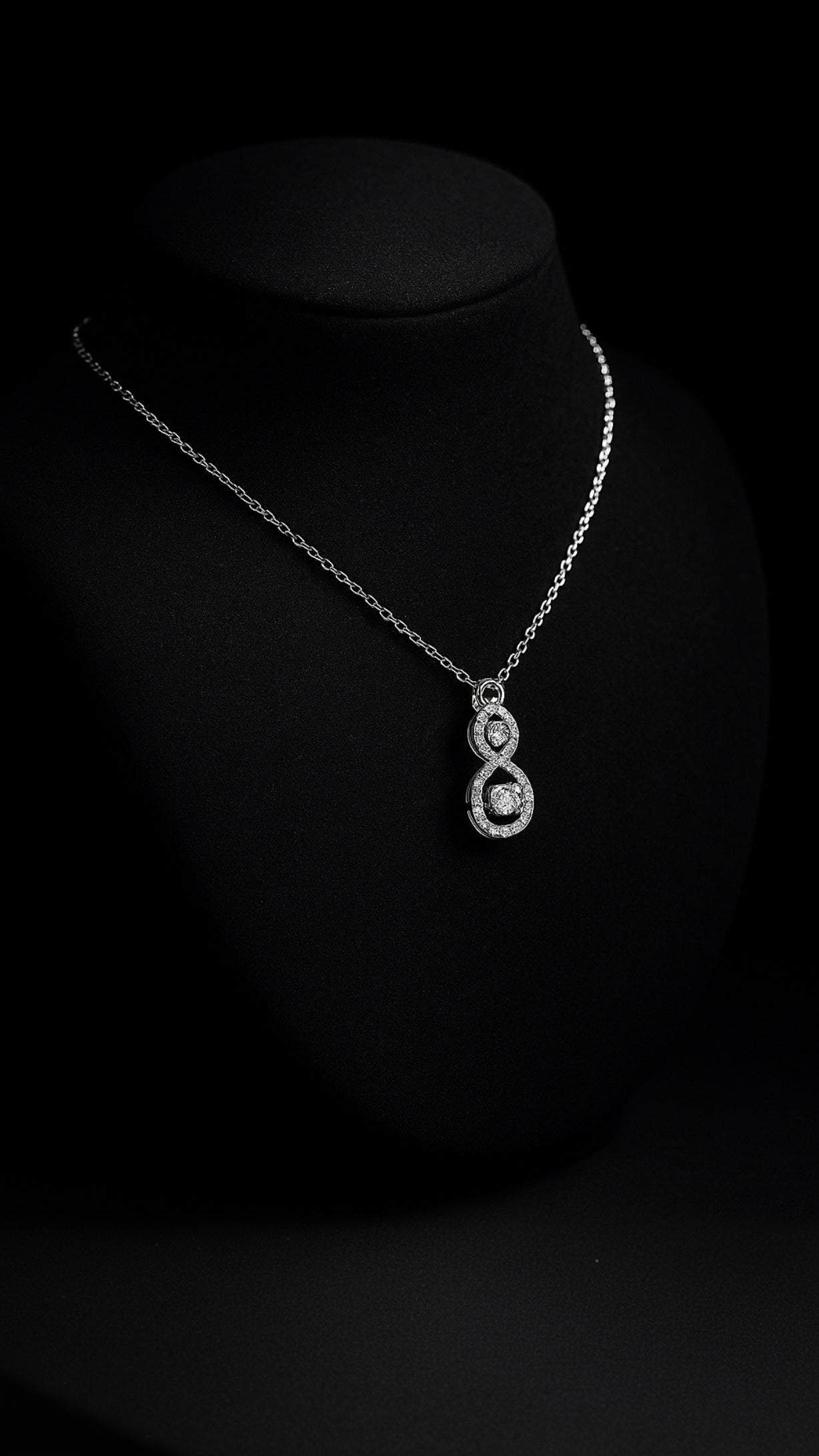Opale Noire Necklace