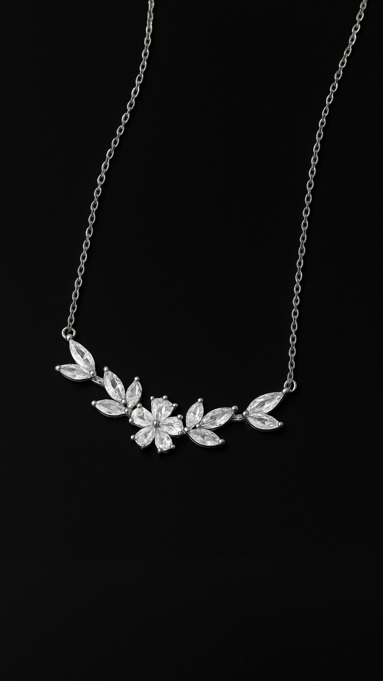 Floral Reverie Necklace