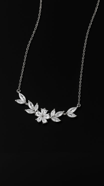 Floral Reverie Necklace