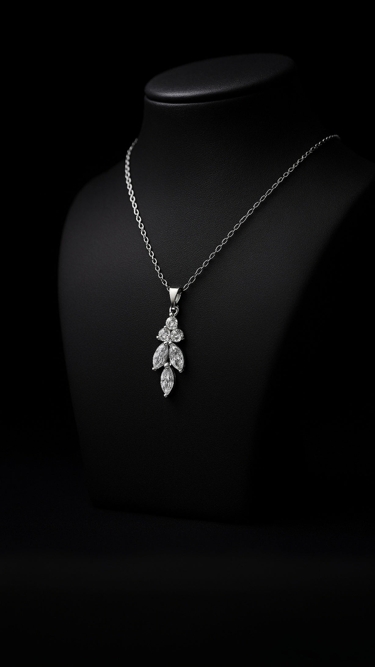 Verdant Luxe Necklace