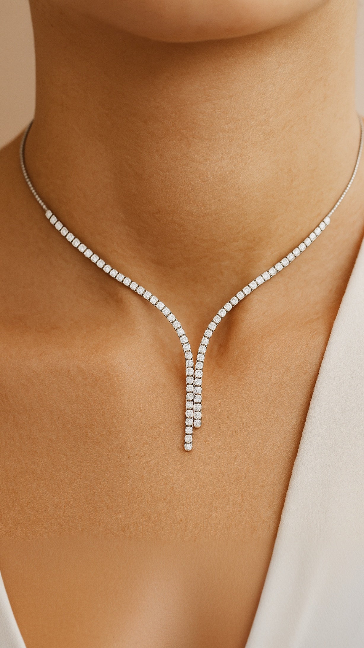 Gleam of Eternity Necklace