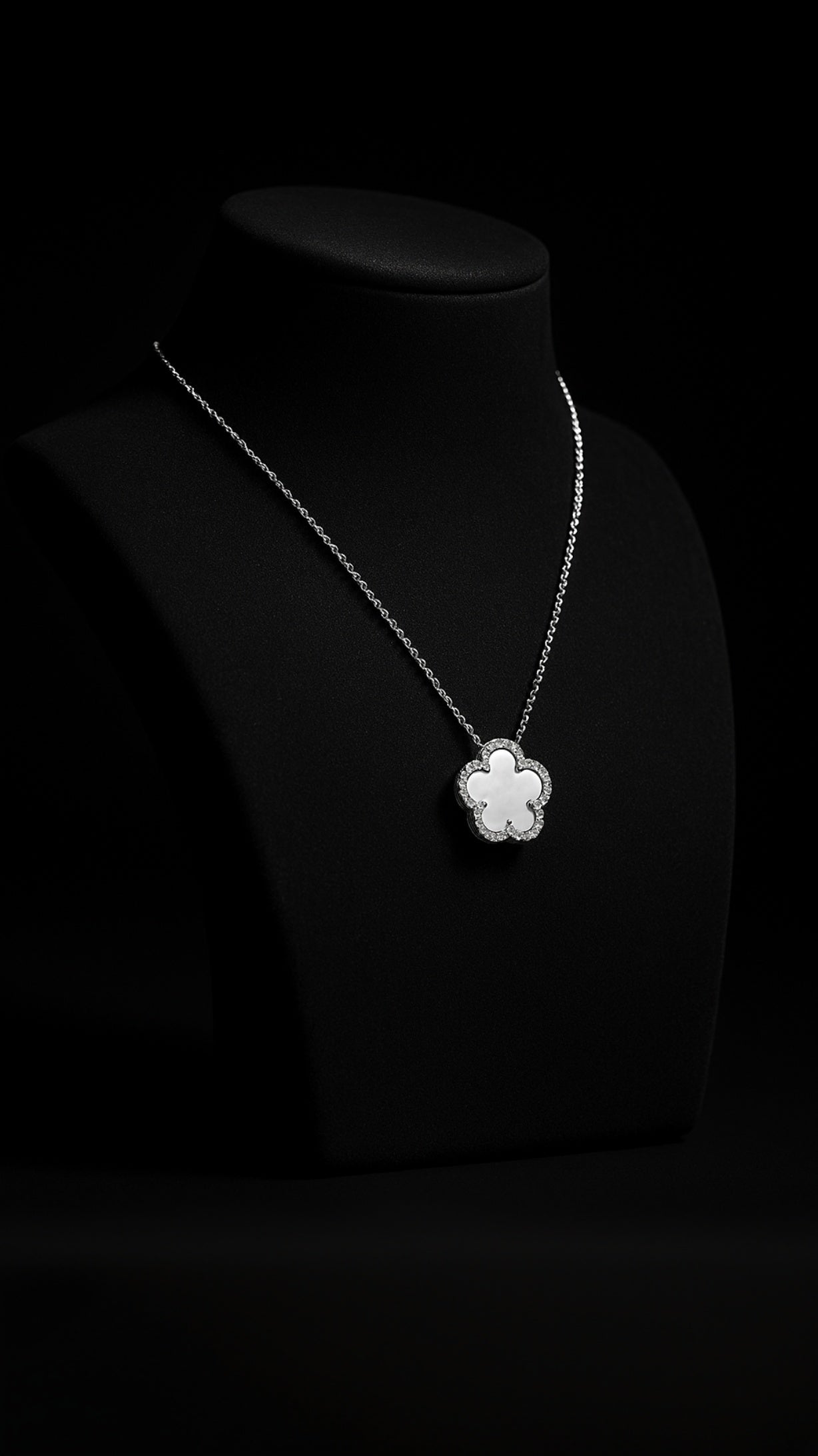 Divine Clover Necklace