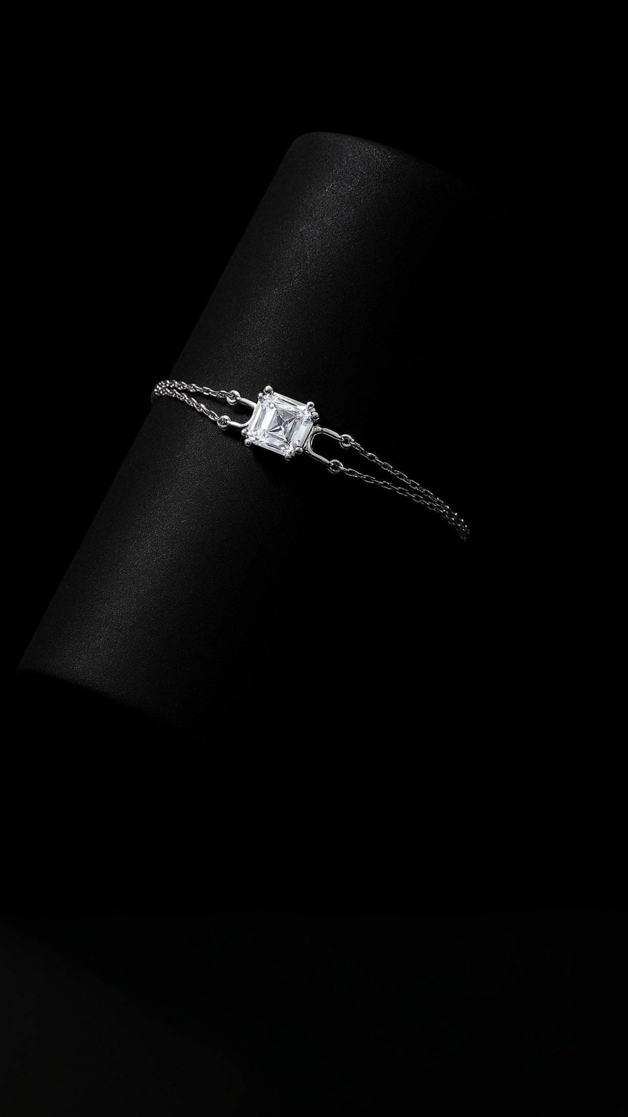 Queen's Sparkle Bracelet