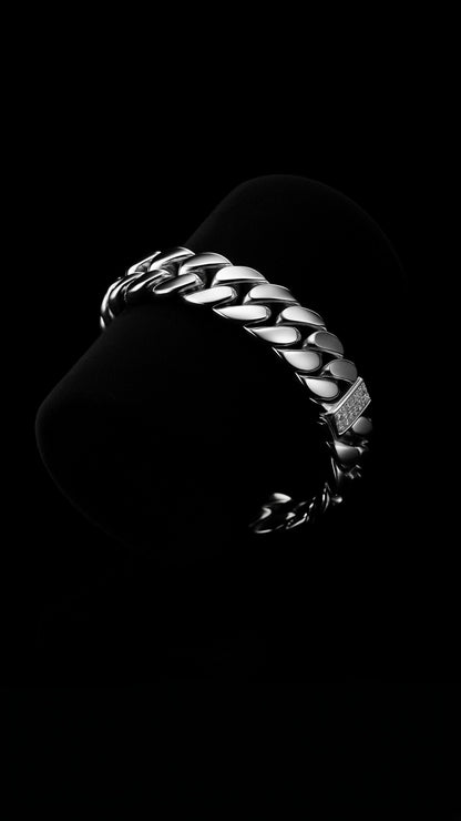 Entwined Glamour Bracelet