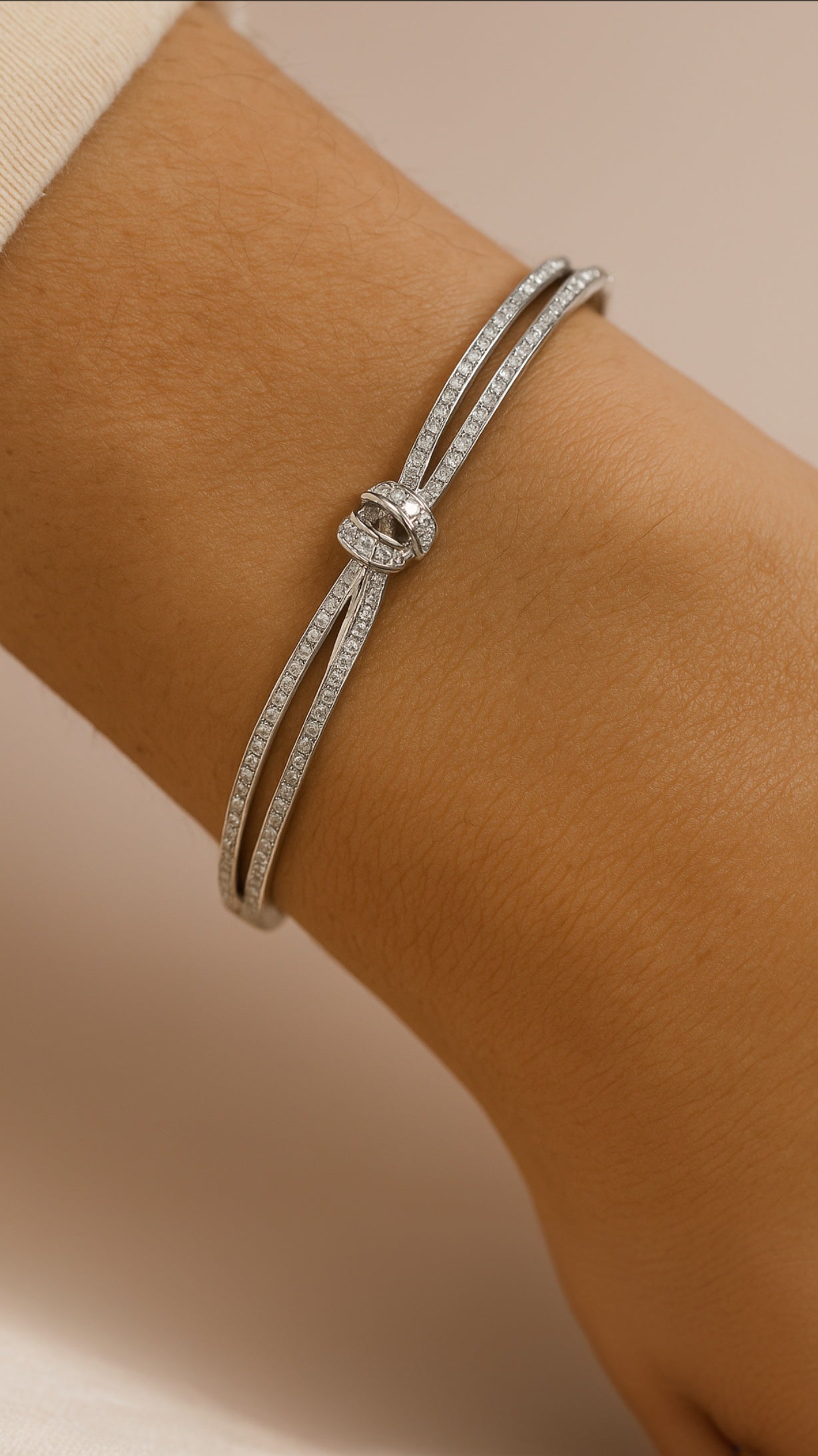 Eternal Hold Bracelet