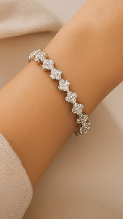 Clover Elegance Bracelet