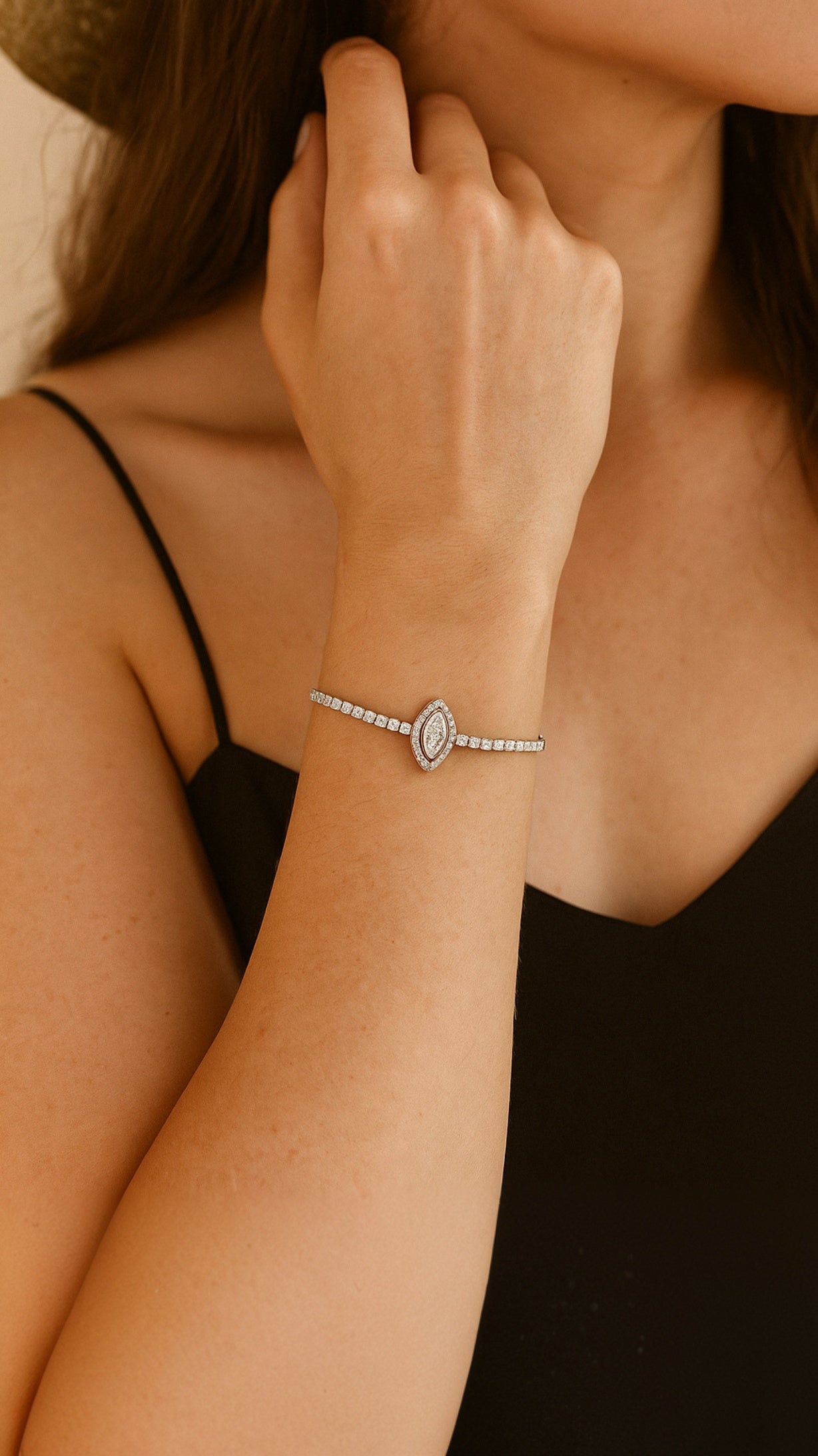 Starlit Curve Bracelet