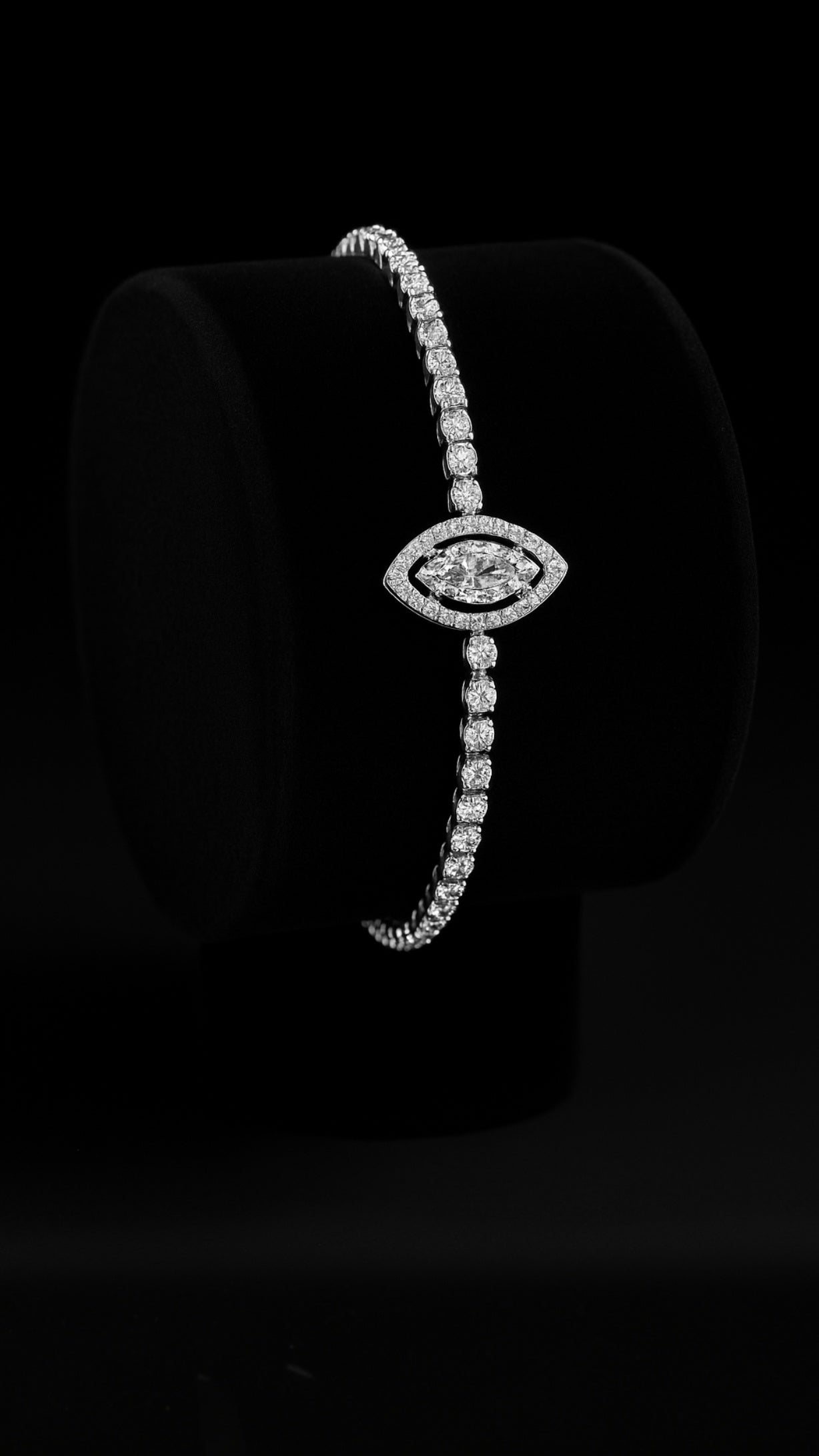 Starlit Curve Bracelet