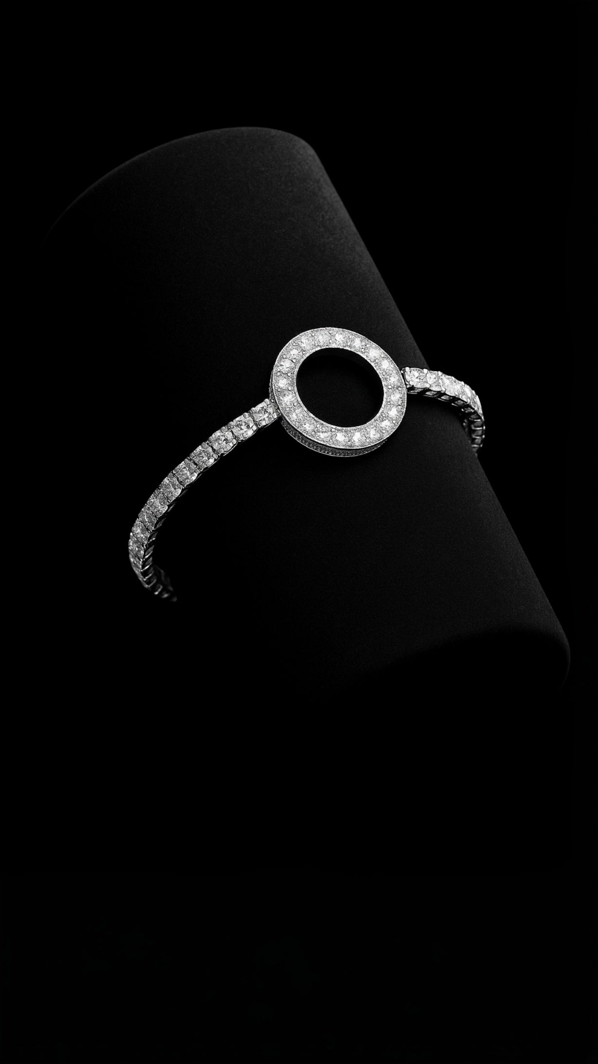 Pureform Loop Bracelet