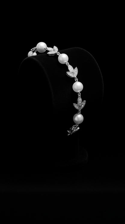 Pearl Eclipse Bracelet