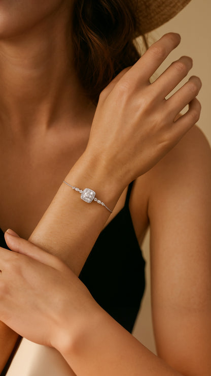 Arctura Star Bracelet