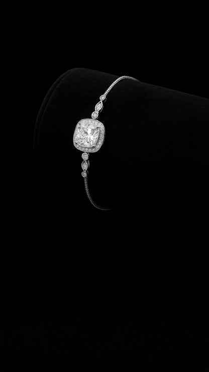 Arctura Star Bracelet