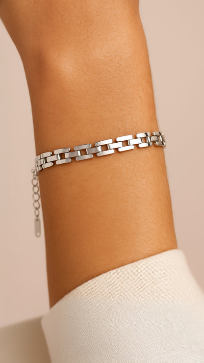 Interlocked Couture Bracelet