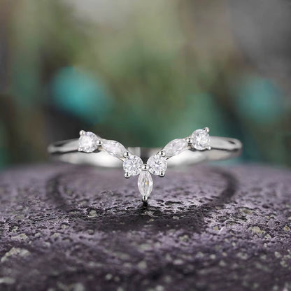 Anillo de deseos iluminado por estrellas