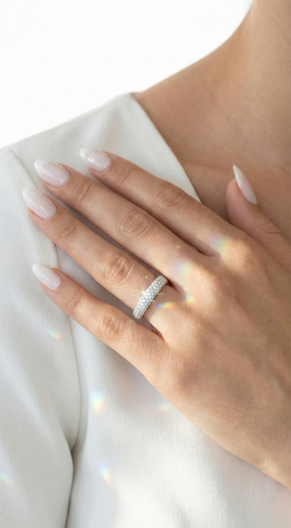 ダイヤモンドのささやきリング