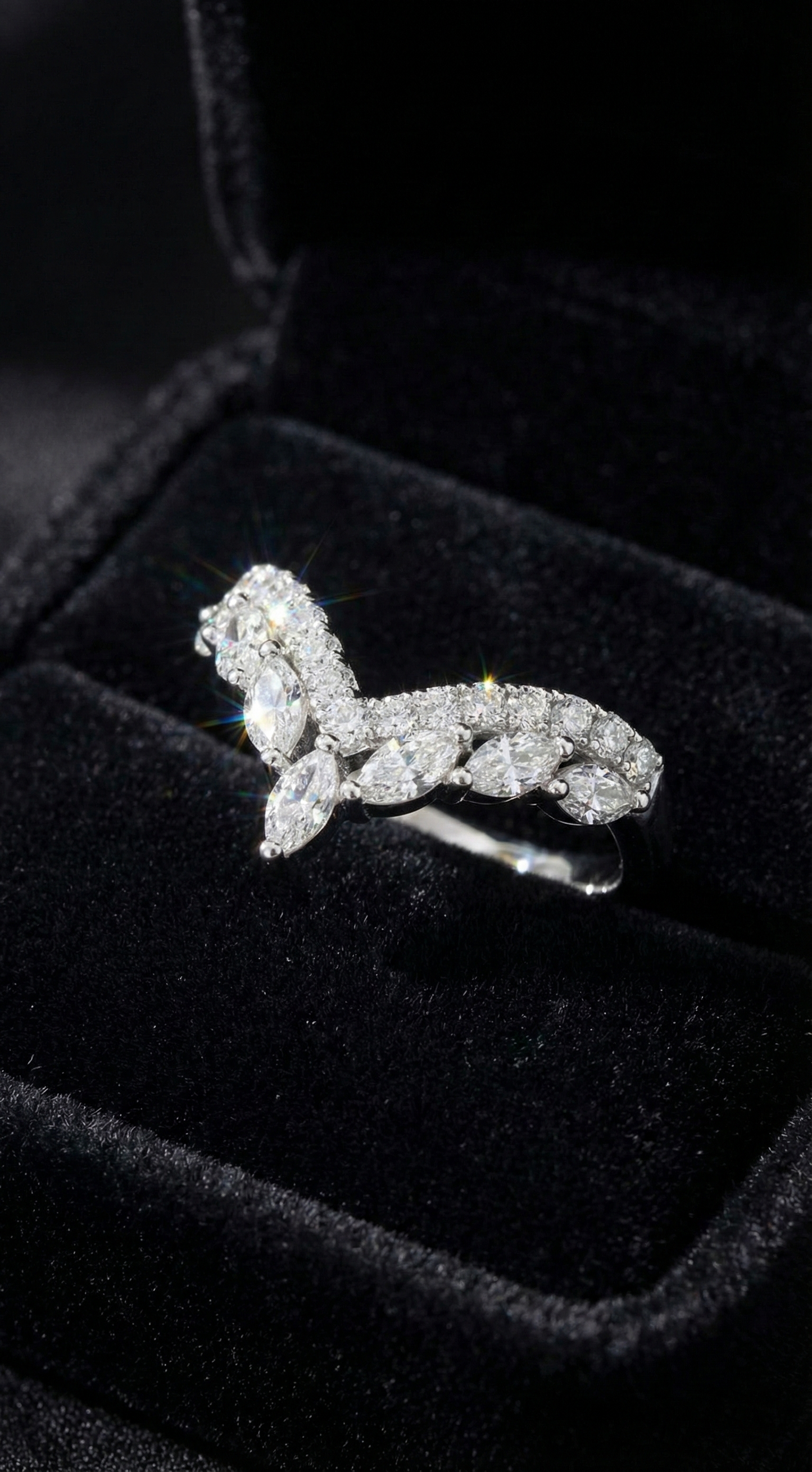 真夜の王冠リング