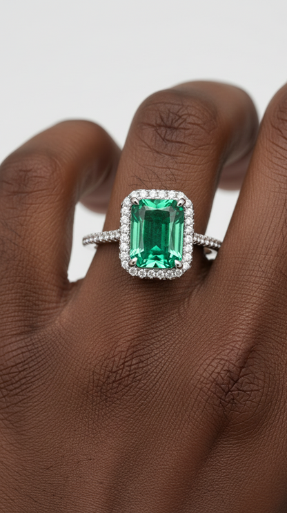Anillo Majestuoso Esmeralda