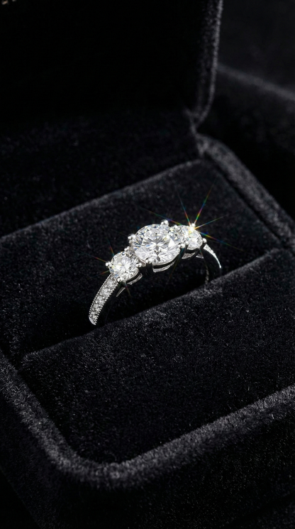 煌めく魅力の指輪