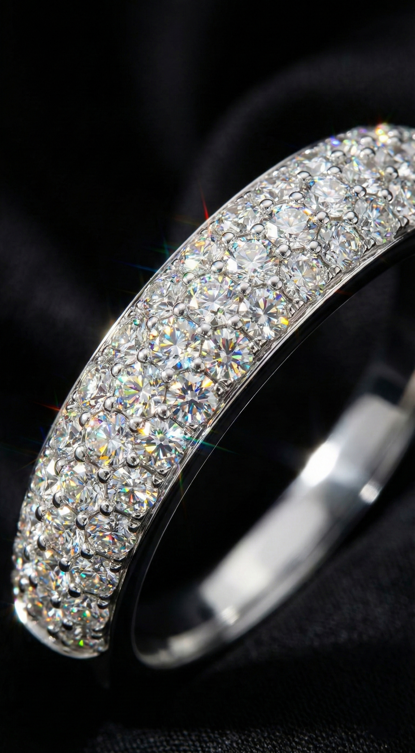 ダイヤモンドのささやきリング