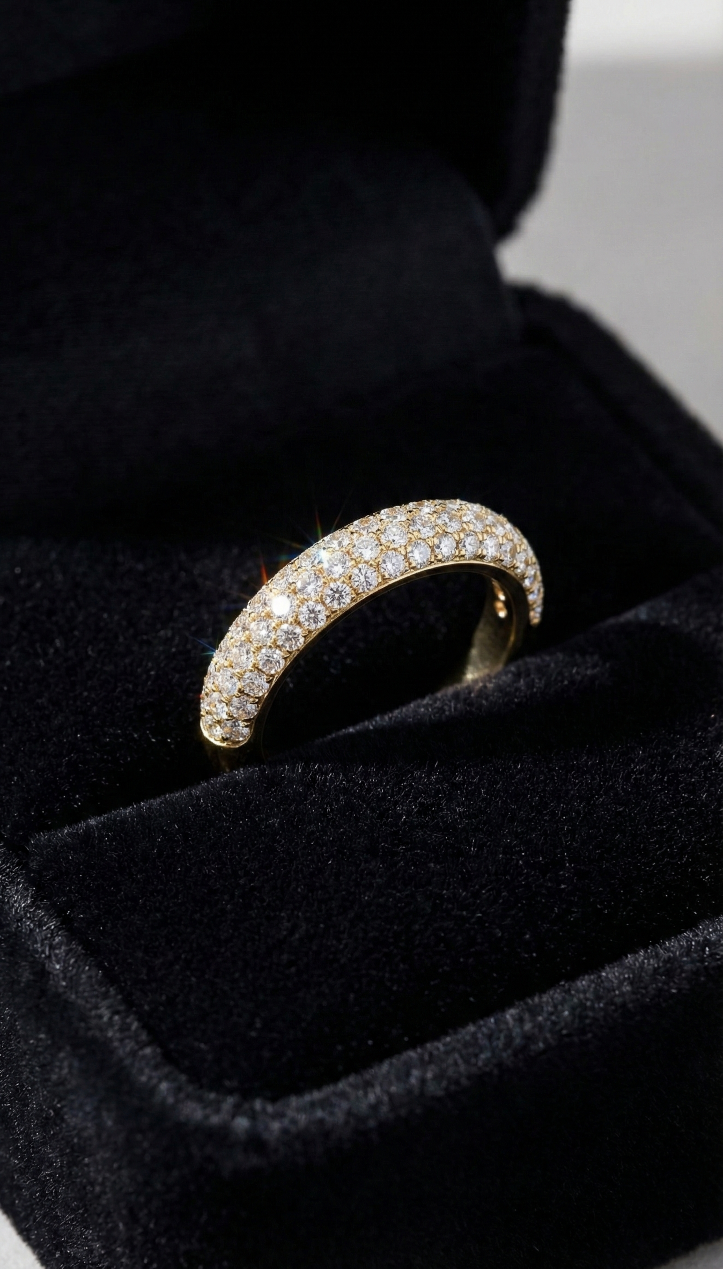 ダイヤモンドのささやきリング