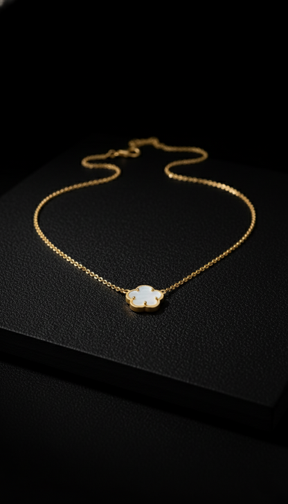 Divine Clover Necklace