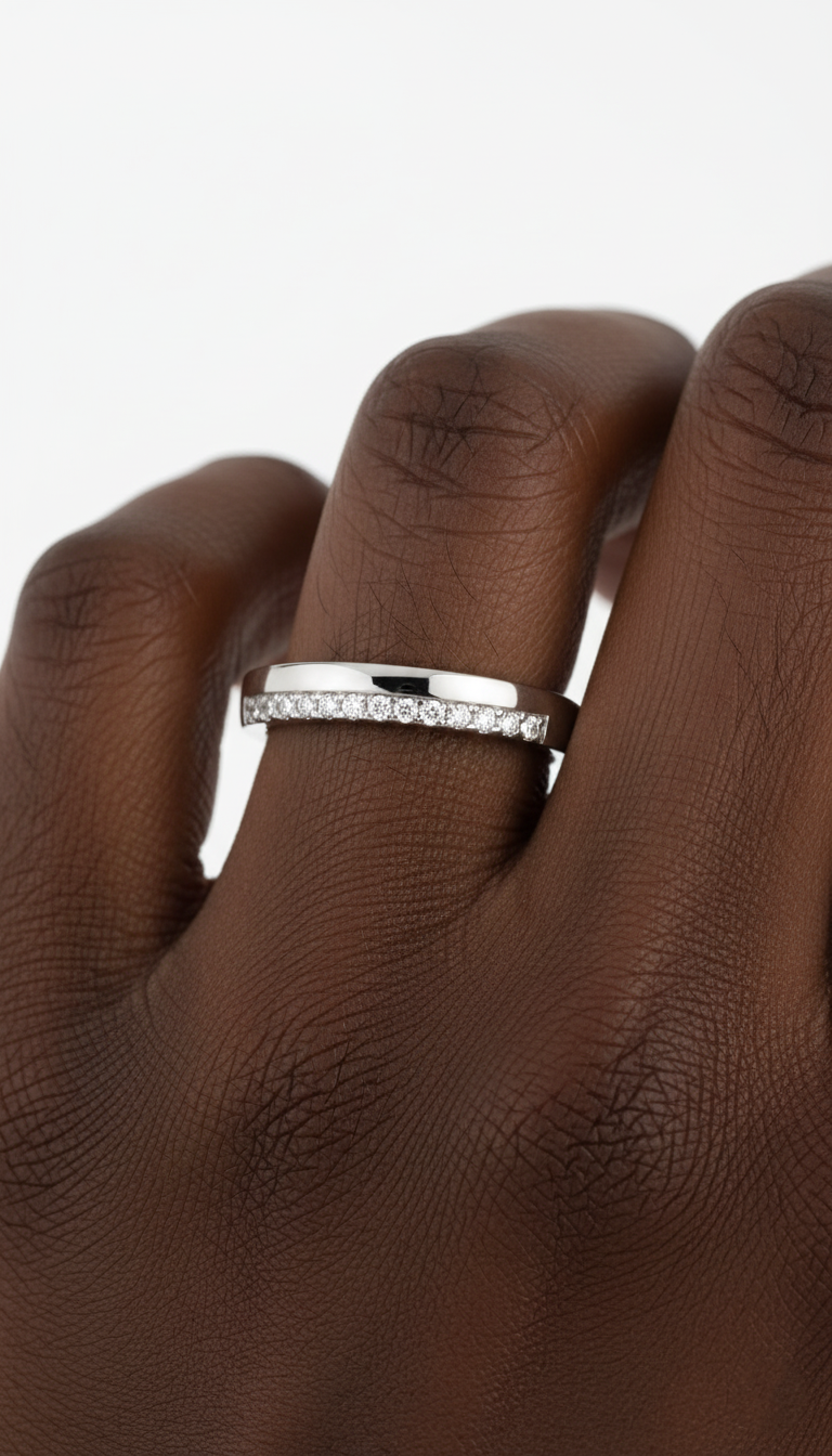 Anillo de plata sofisticado