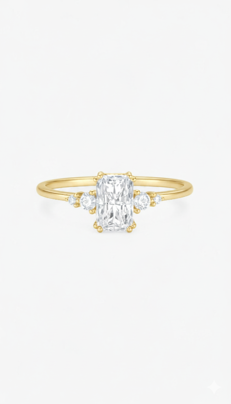 高貴に輝く指輪