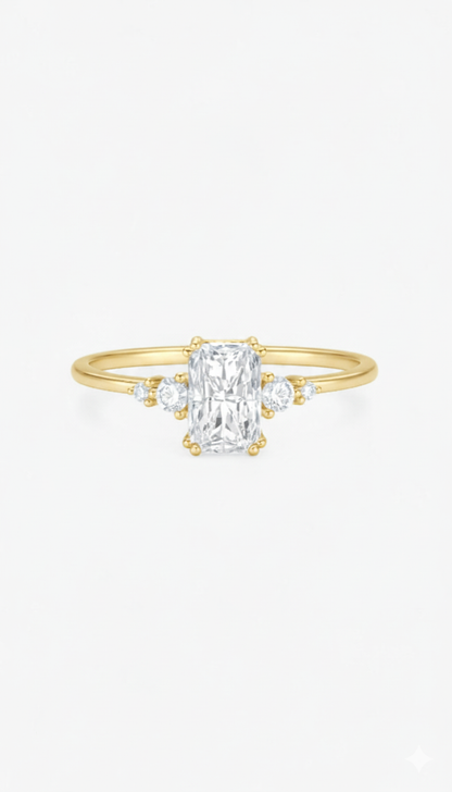 高貴に輝く指輪