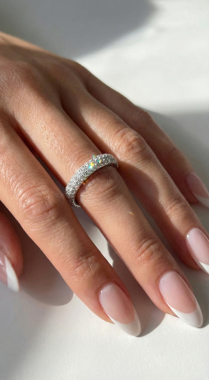 ダイヤモンドのささやきリング