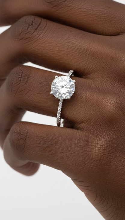 Anillo de diamantes de la realeza
