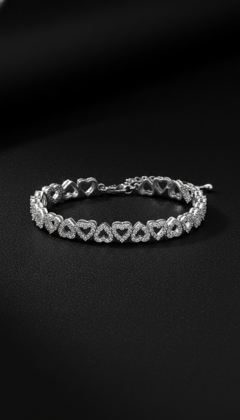 Noir Heartline Bracelet