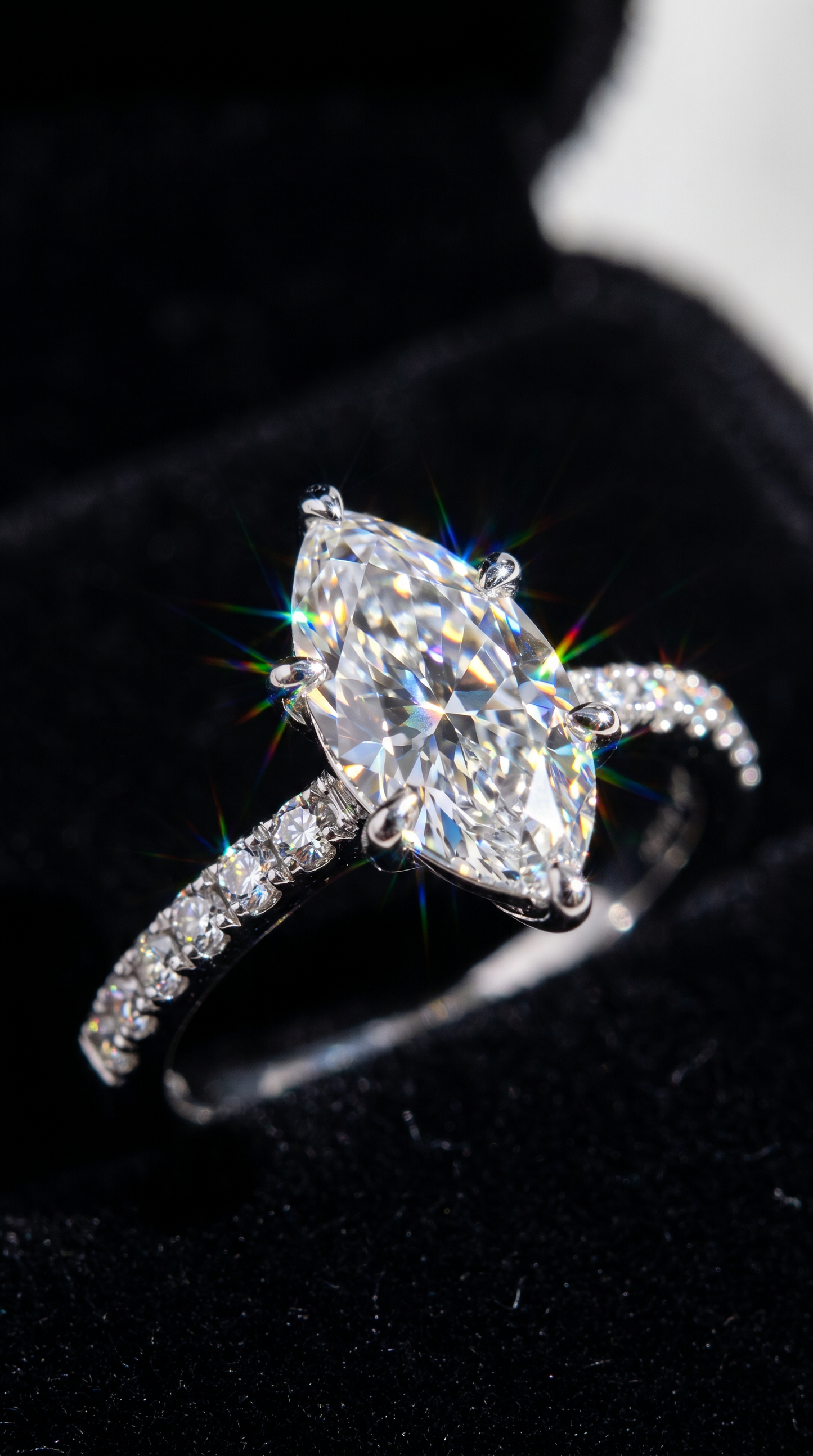 Stellar Crest Ring