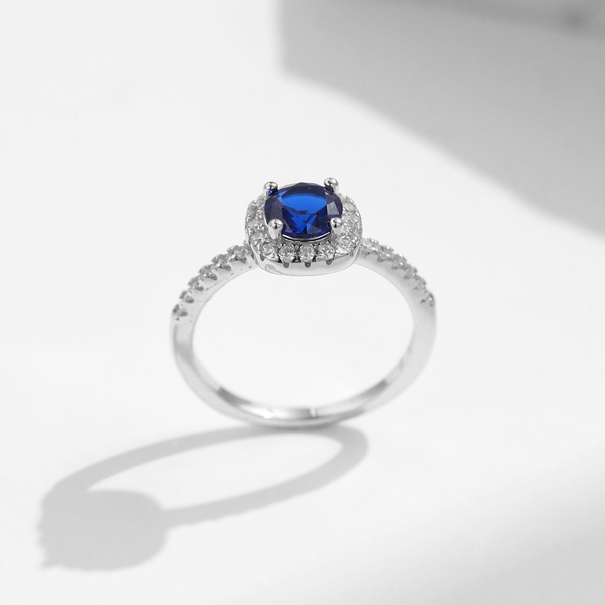 Blue Brilliance Ring - Diamoray