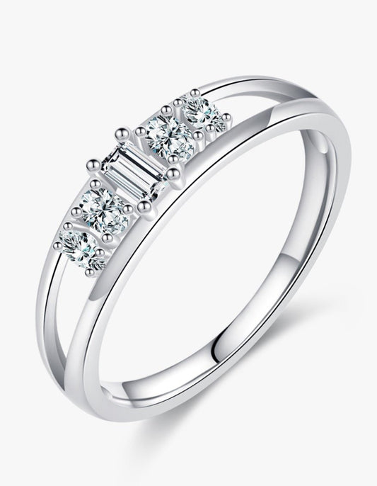 Chic Luminosity Ring - Diamoray